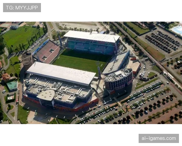 桑普多利亚主场路易吉·费拉里斯球场因安全检查被临时关闭一轮